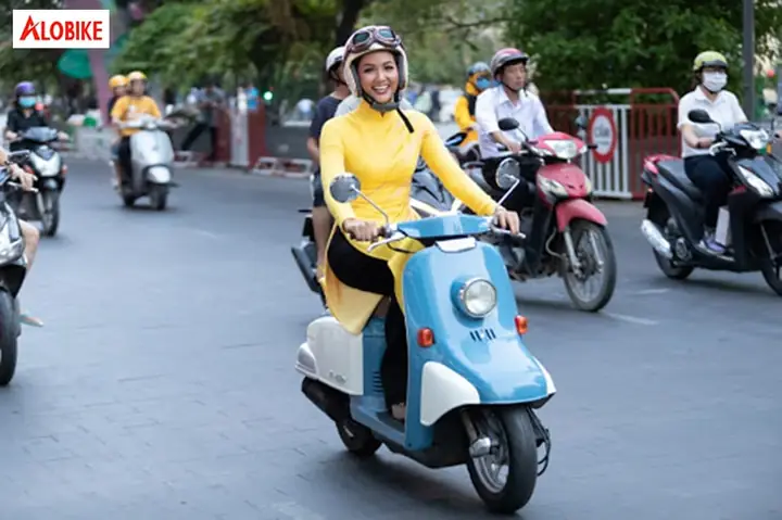 Mơ Đi Xe Máy Đánh Con Gì?