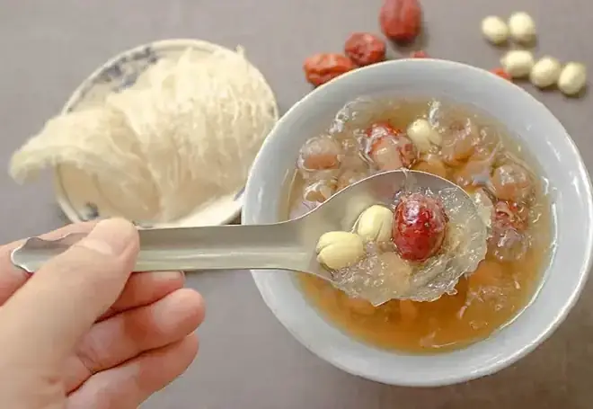 Ngủ Mơ Thấy Mưa Gió Sấm Sét Điềm Báo Gì? Giải Mã Giấc Mơ Và Ý Nghĩa Tâm Linh