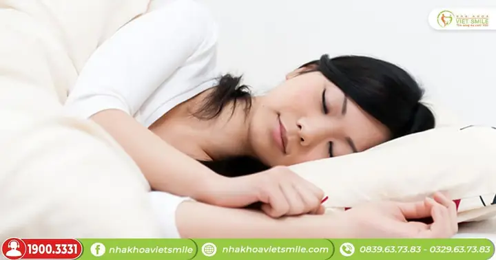 Nằm Mơ Thấy Rụng Răng Hàm Trên