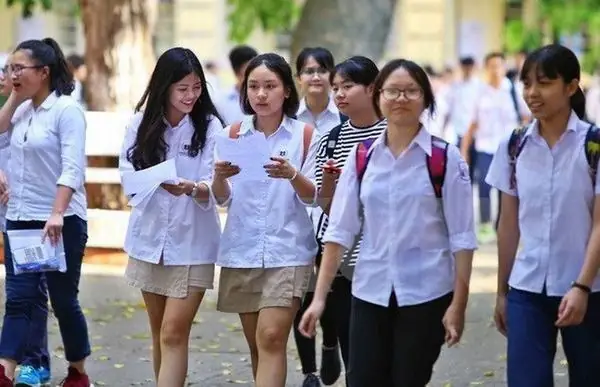 Nằm Mơ Thấy Đi Học Đánh Con Gì?
