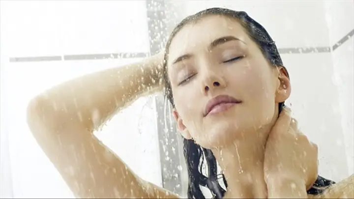 Nằm Mơ Thấy Tắm Gội Đầu Thì Đánh Con Gì?