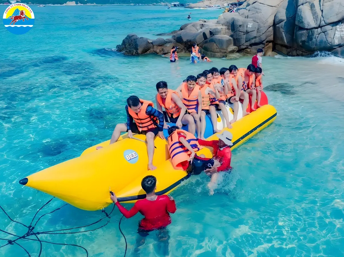 Đảo Bình Hưng ở đâu? Khám phá hòn ngọc hoang sơ gần Nha Trang 2026! Bãi Cây Me