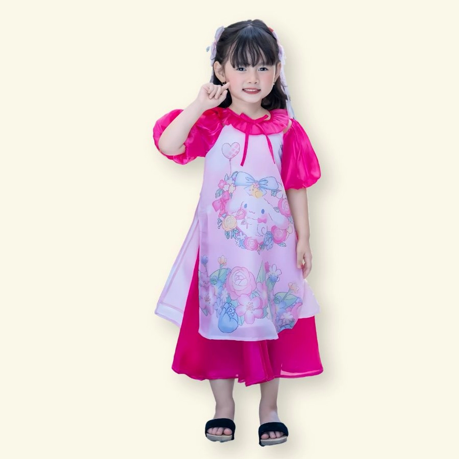 Bé gái diện áo dài cách tân màu hồng tươi tắn