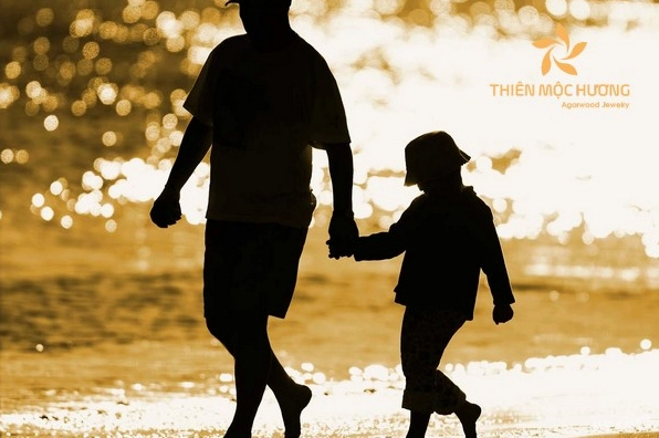 Nằm mơ thấy bố đã mất hiện về: Điềm lành hay dữ, giải mã ngay! Bố nói chuyện trong giấc mơ
