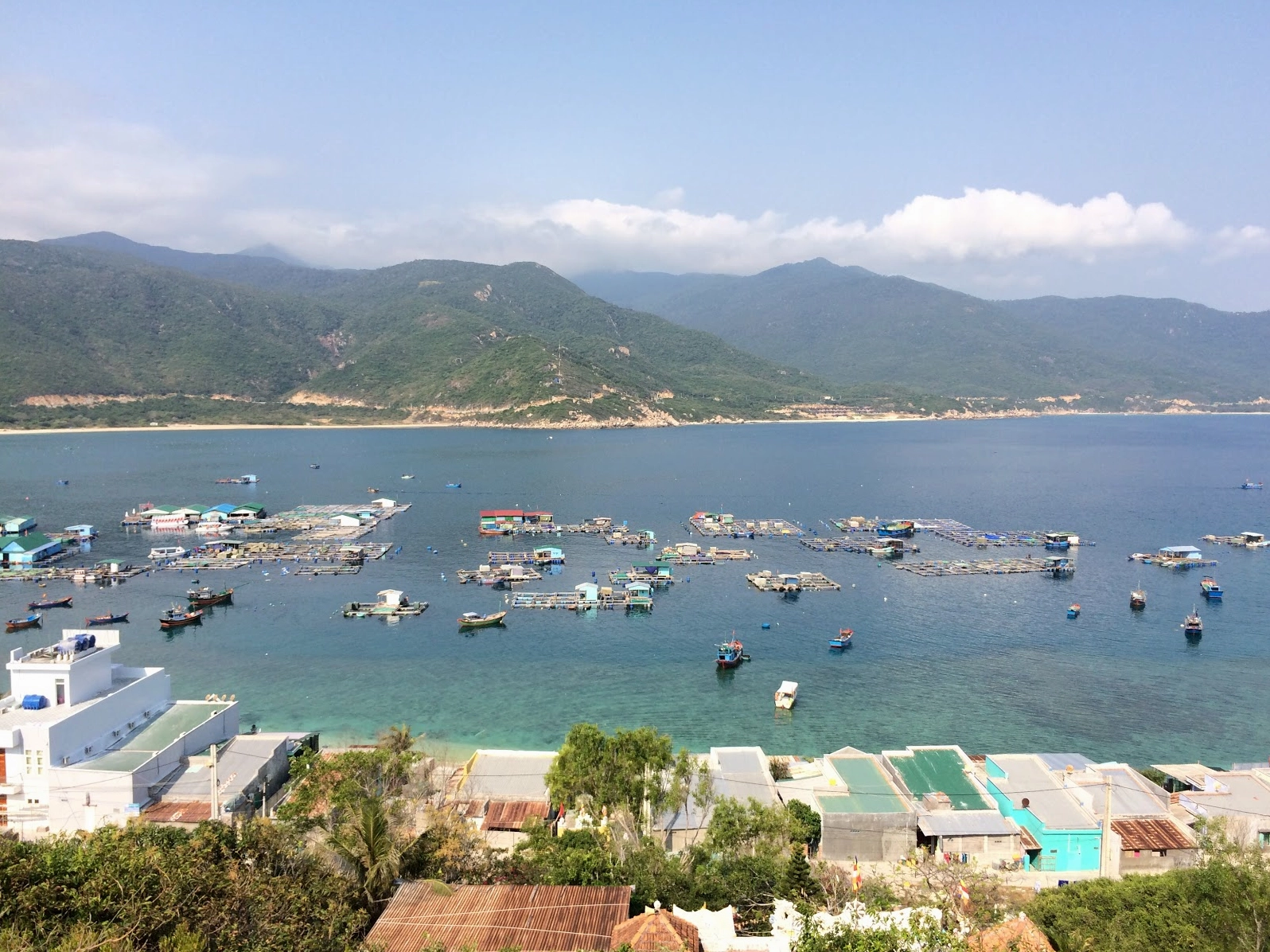 Đảo Bình Hưng ở đâu? Khám phá hòn ngọc hoang sơ gần Nha Trang 2026! “Bức tranh” Bình Hưng tuyệt đẹp (Ảnh: ST)