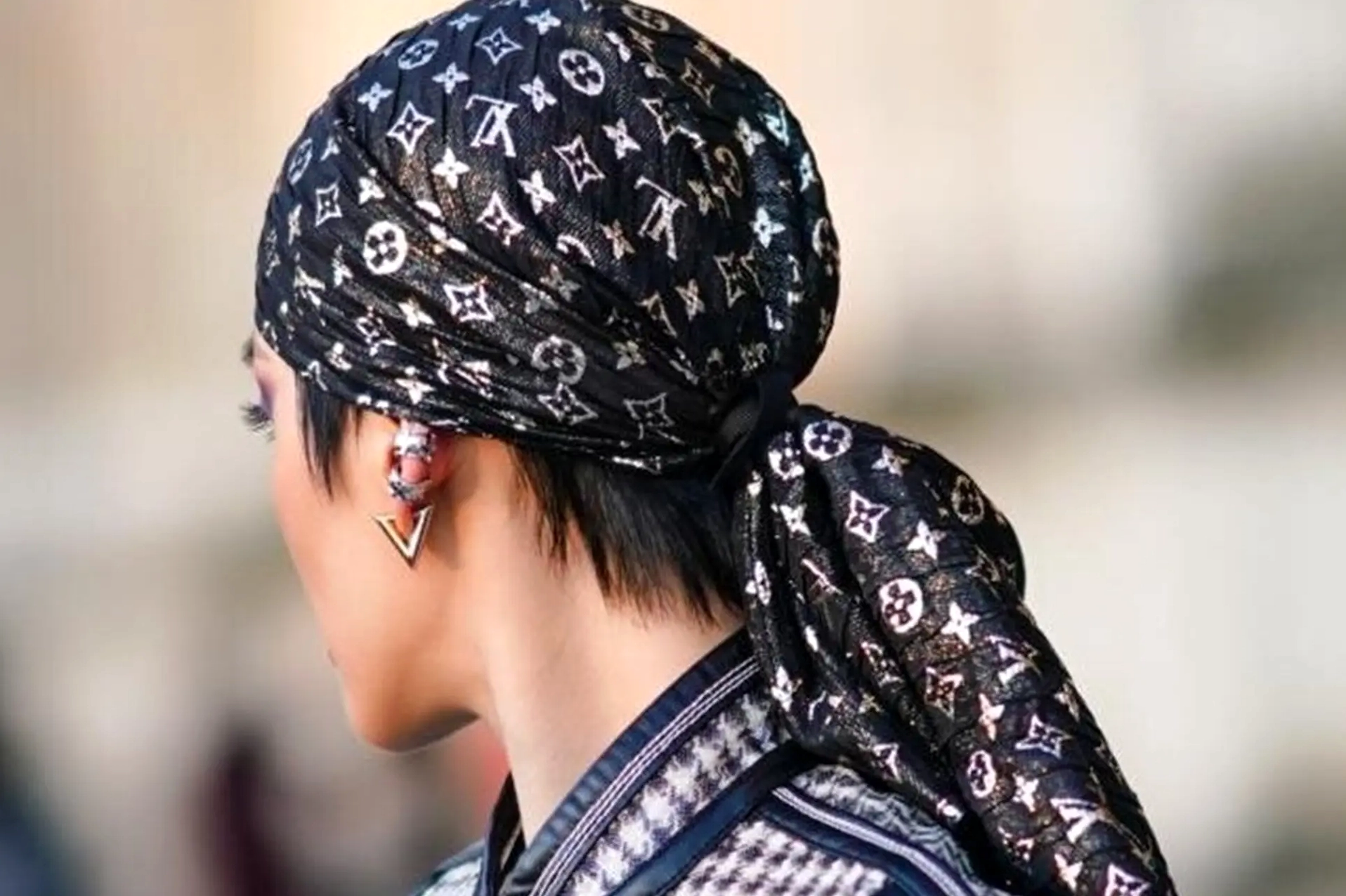 Các mẫu khăn bandana với màu sắc và họa tiết đa dạng