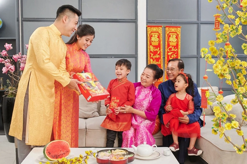 500+ Câu Chúc Năm Mới Bính Ngọ 2026: Ý Nghĩa, Độc Đáo & May Mắn Câu chúc Tết,hay, ngắn gọn