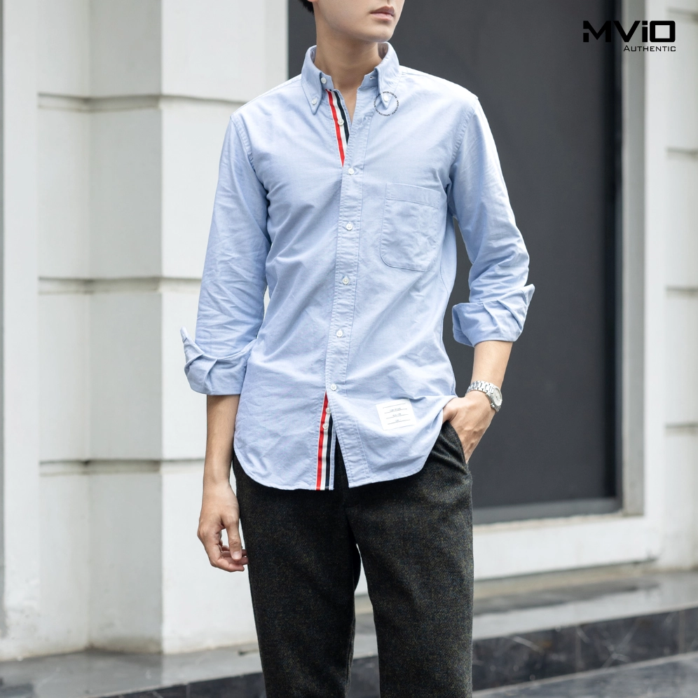 Chi tiết nhãn mác sơ mi Thom Browne