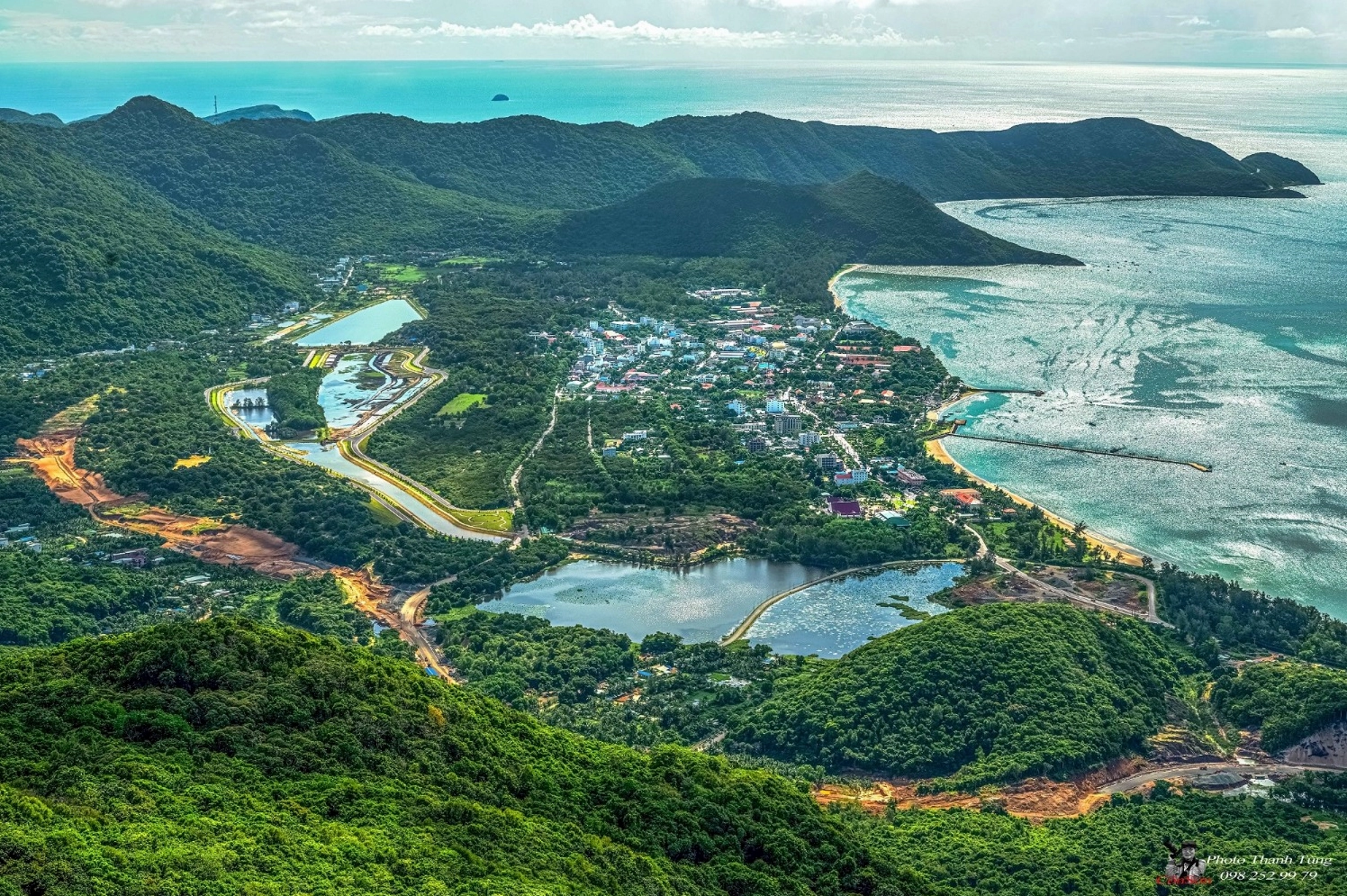 Côn Đảo Ở Đâu? Khám Phá Vị Trí, Mùa Đẹp Nhất & Trải Nghiệm Tuyệt Vời