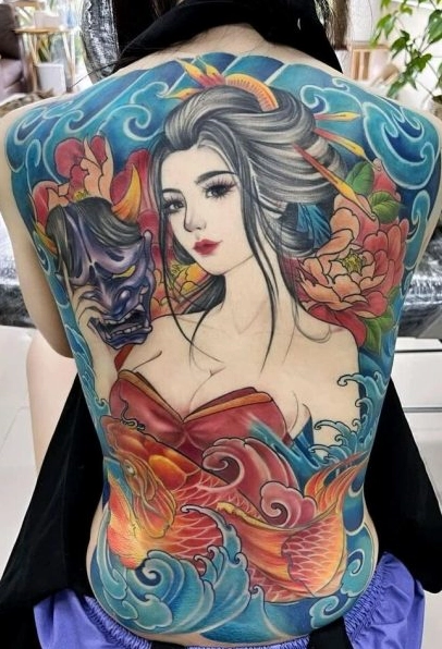 Full Lưng Nhật Cổ Nữ: Xu Hướng Tattoo Đỉnh Cao 2026