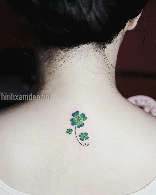 Hình xăm cỏ 3 lá đơn giản và ý nghĩa