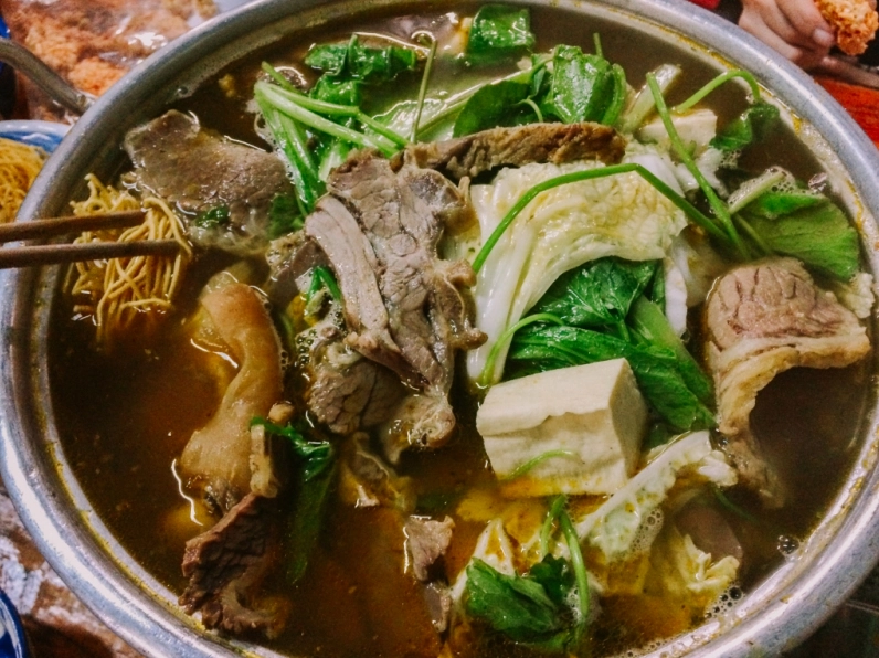 Món lẩu bò nóng hổi, đặc sản Đà Lạt