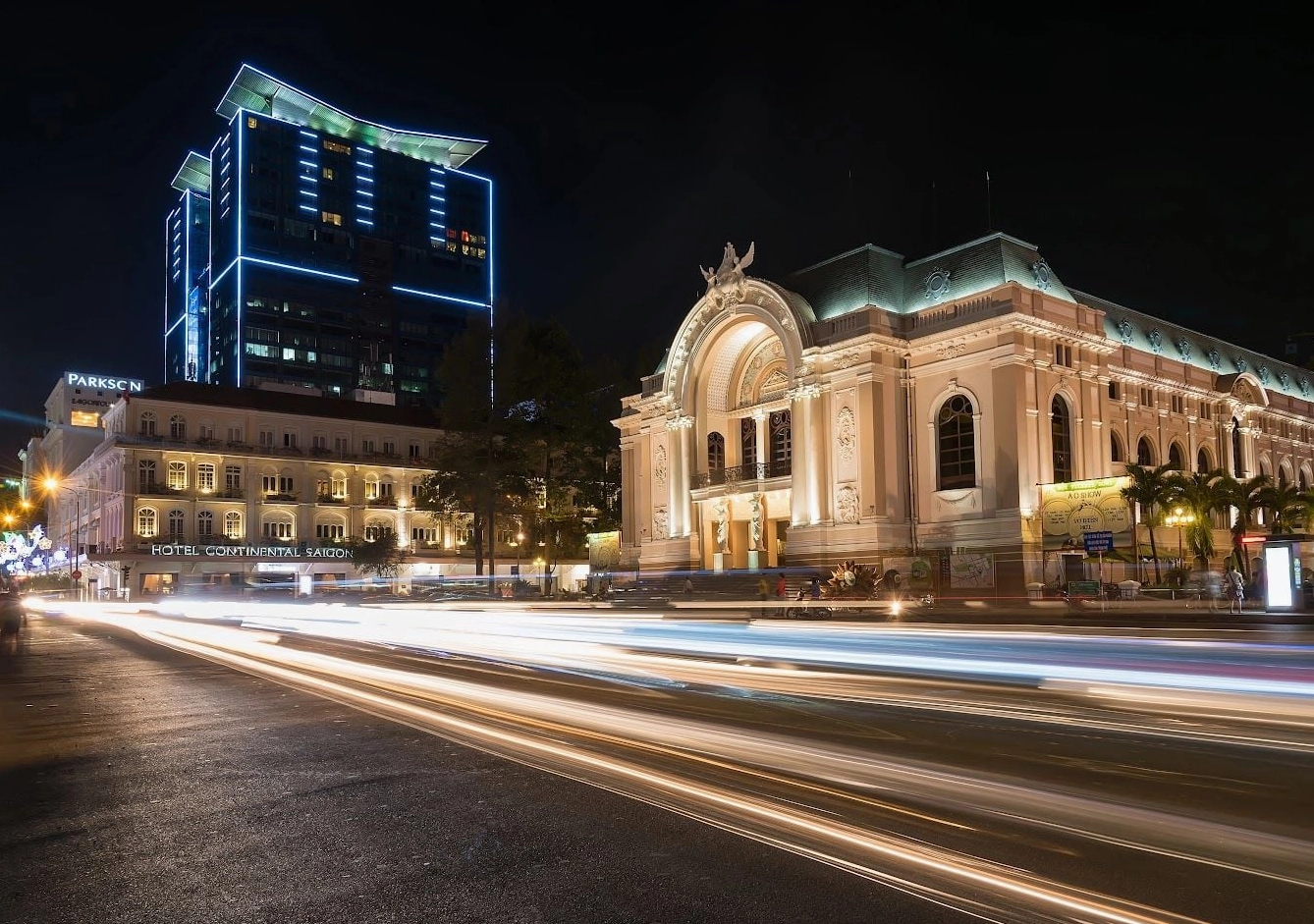 Săn Vé Máy Bay Thanh Hóa Sài Gòn 2026: Bí Kíp Du Lịch Giá Rẻ & Trọn Vẹn! Nhà hát Thành phố Hồ Chí Minh