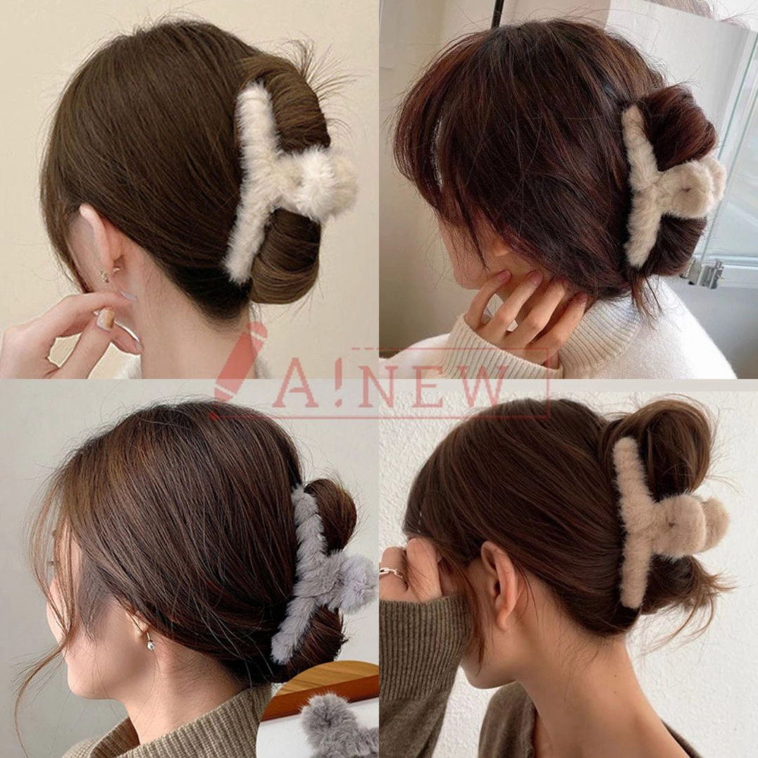 Phối kẹp tóc với váy áo nữ tính