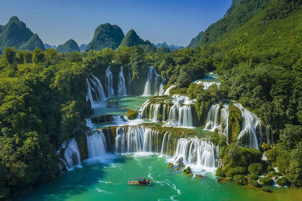 Ruộng bậc thang Sa Pa mùa lúa chín