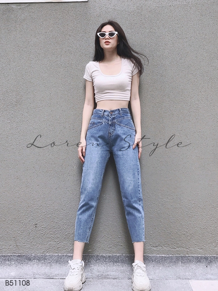 Set đồ quần jean baggy và áo croptop cá tính
