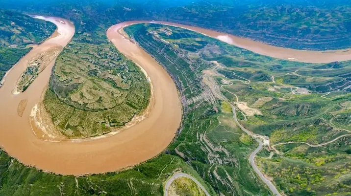 Sông Dương Tử: Con Sông Nào Dài Nhất Châu Á và Hành Trình Của Nó Sông Hoàng Hà với phù sa đặc trưng