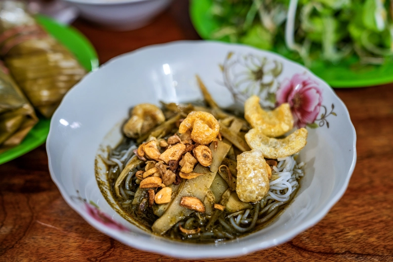 Thưởng thức đặc sản bún mắm nêm tại Gia Lai