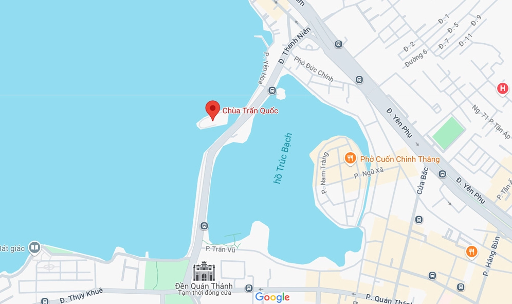 Toàn cảnh Chùa Trấn Quốc nhìn từ Hồ Tây
