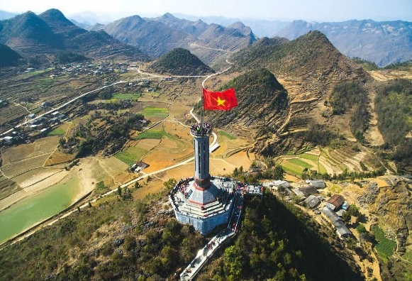 Toàn cảnh hùng vĩ của Cao nguyên đá Đồng Văn