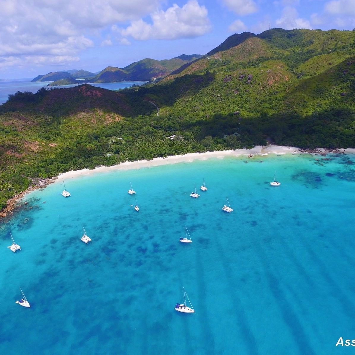 Anse Lazio: Khám Phá Thiên Đường Biển Đảo Praslin 2026 Vẻ đẹp choáng ngợp của bãi biển Anse Lazio