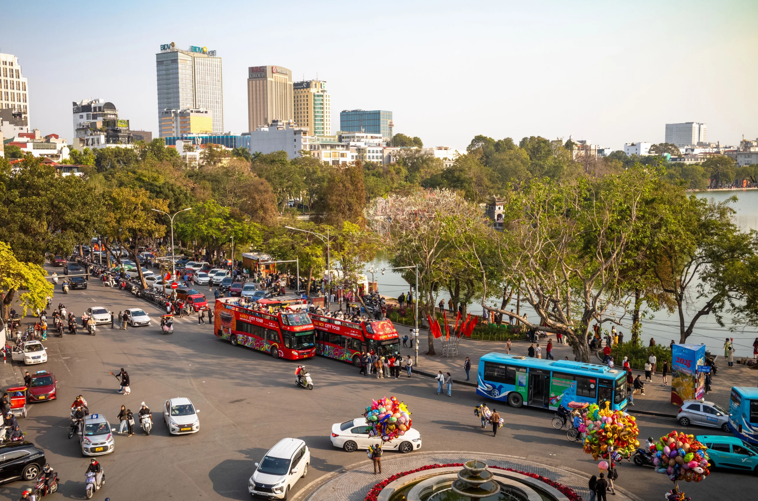 Xe Bus 2 Tầng Hà Nội - Hop On Hop Off