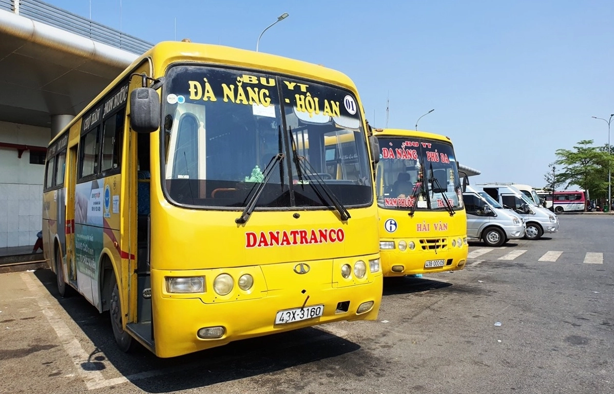 Xe bus từ Đà Nẵng đến Hội An có giá vé dao động từ 20.000 – 30.000 VNĐ/lượt